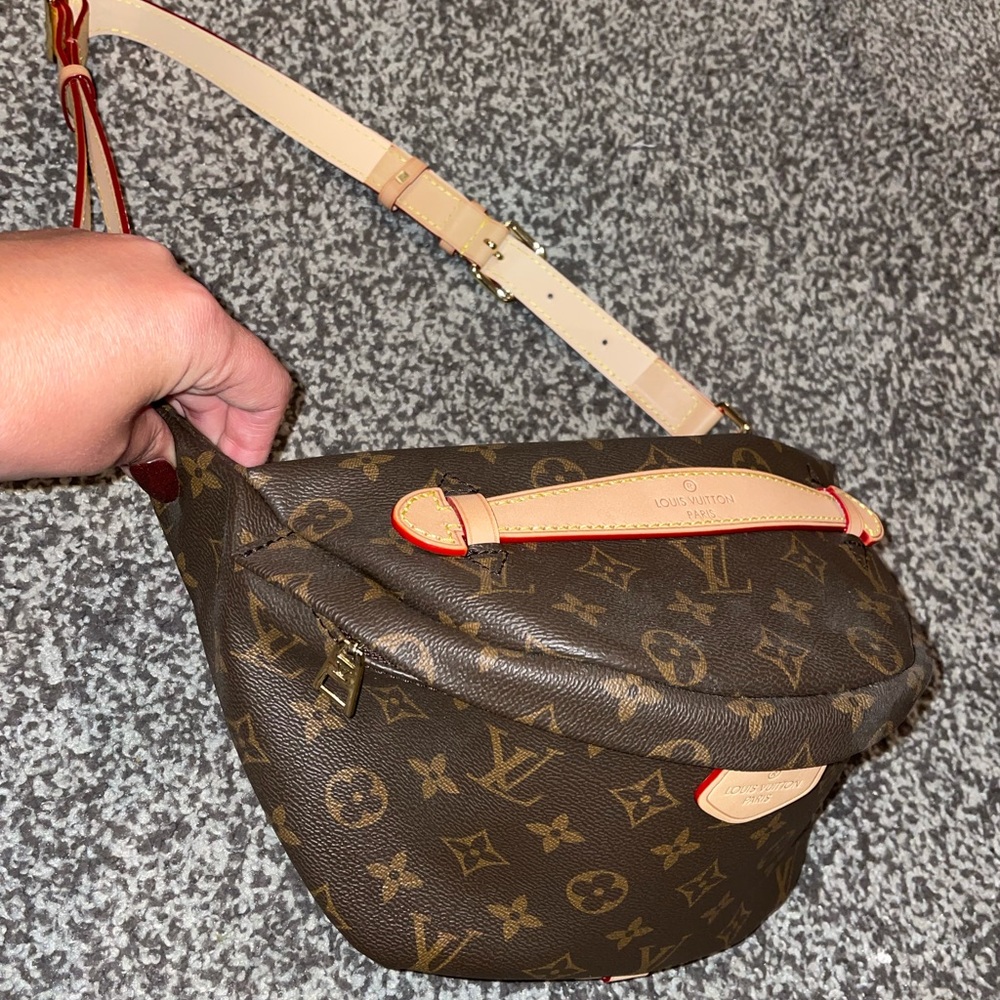 Louis Vuitton shoulder/cross body bag